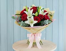 Букет цветов из:  Лилии и Розы в Терновском