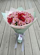 Букет цветов из:  Альстромерии в Терновском