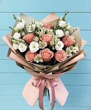 Букет цветов из:  Розы, Альстромерии и Лизиантусы в Терновском