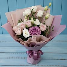 Букет цветов из:  Розы и Лизиантусы в Терновском