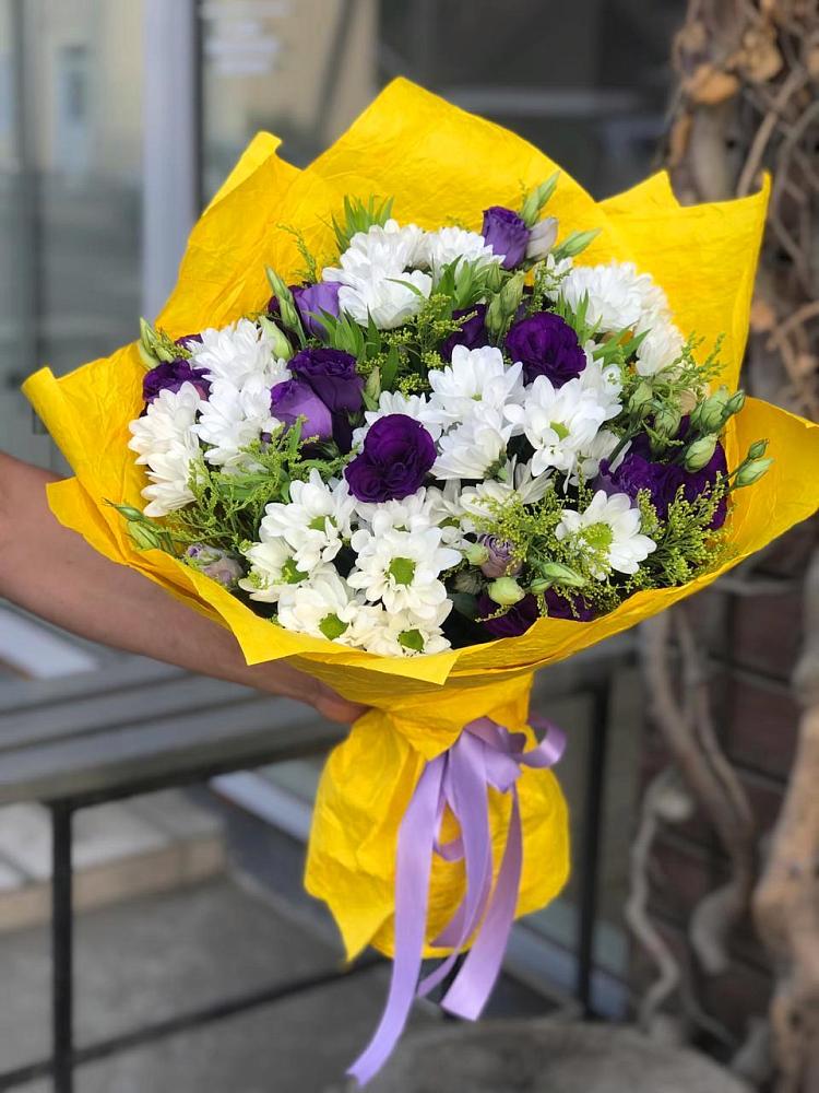 Букет цветов из: Ирисы, Хризантемы и Ромашки в Терновском