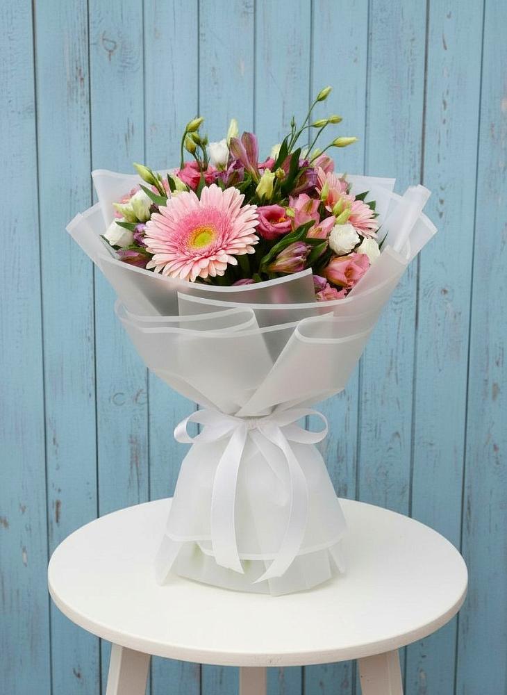 Букет цветов из: Герберы, Альстромерии и Лизиантусы в Терновском