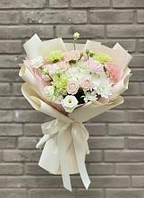 Букет цветов из:  Гвоздики, Розы, Лизиантусы и Хризантемы в Терновском
