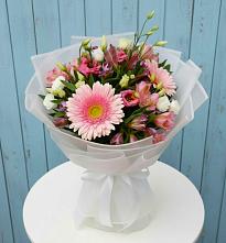 Букет цветов из:  Герберы, Альстромерии и Лизиантусы #REPLACE_PRED# Терновском