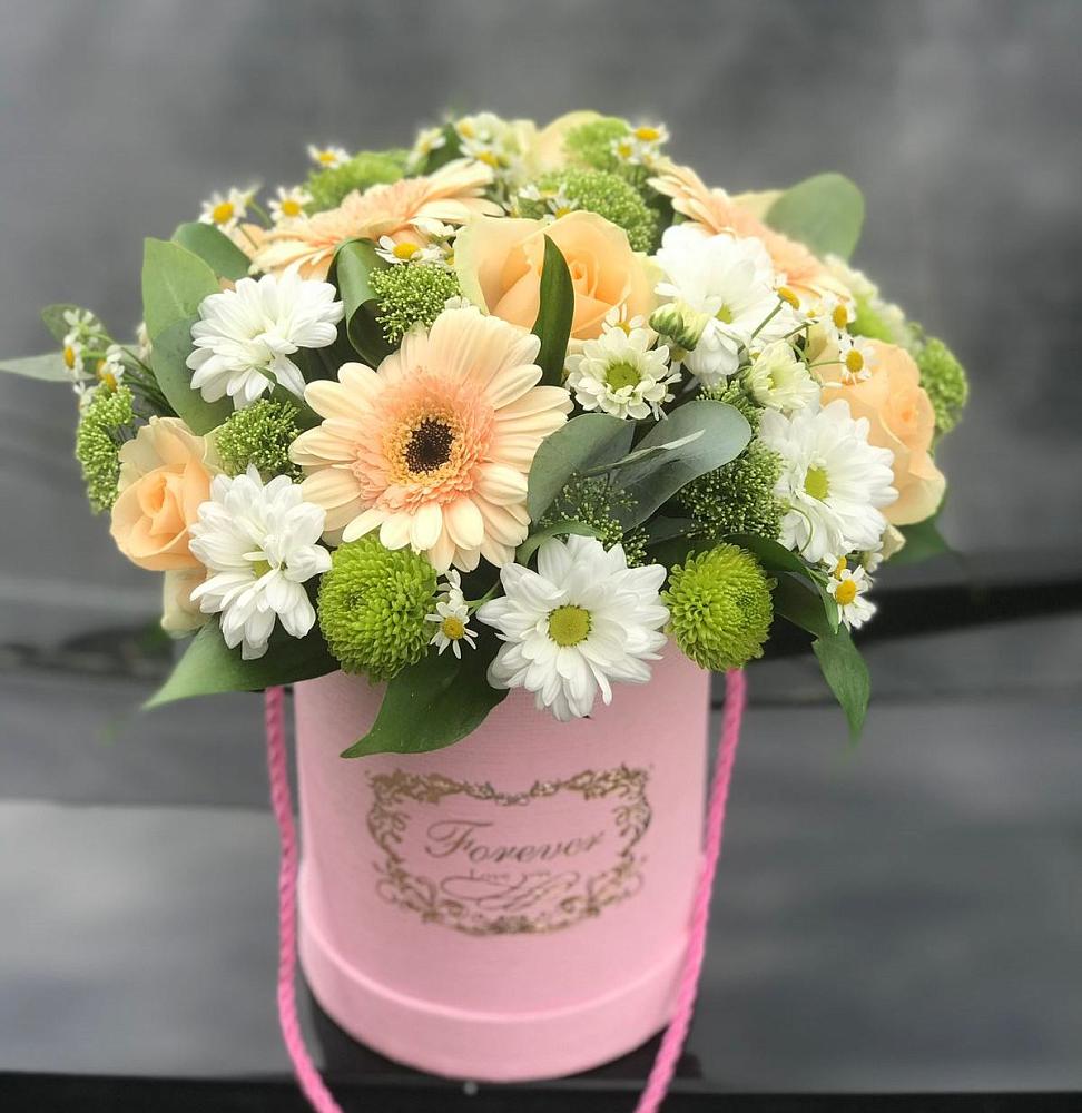 Цветочная композиция из Розы, Герберы и Хризантемы в шляпной коробке в Терновском