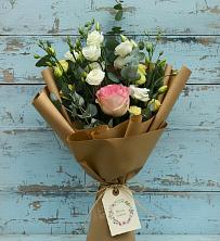 Букет цветов из:  Розы и Лизиантусы в Терновском