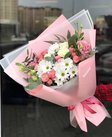Букет цветов из: Розы, Лизиантусы и Хризантемы в Терновском