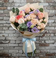 Букет цветов из:  Розы, Лизиантусы и Гвоздики #REPLACE_PRED# Терновском