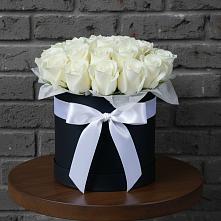 Цветочная композиция из Розы в шляпной коробке в Терновском