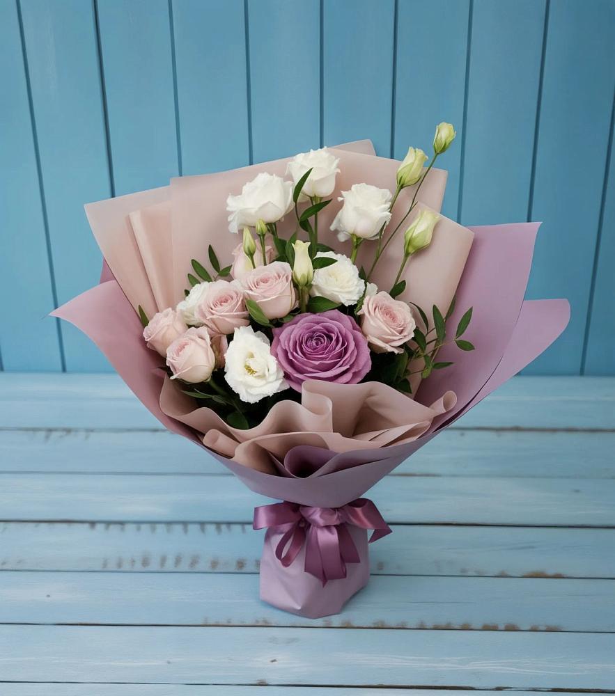 Букет цветов из: Розы и Лизиантусы в Терновском